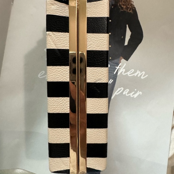 Betsey Johnson Black and White Striped Women's Bag - Picture 7 of 10